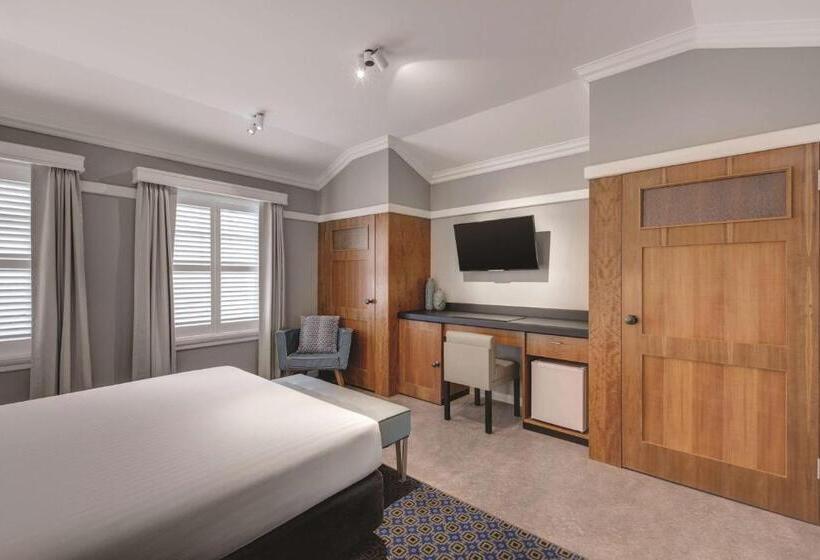 스탠다드 룸 킹사이즈 침대, Kurrajong Canberra
