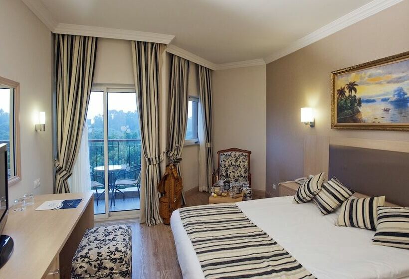 اتاق اساندارد با چشمانداز جانبی به دریا, Crystal Tat Beach Golf Resort & Spa - Ultimate All Inclusive