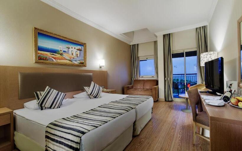 Номер Стандарт Вид на Море, Crystal Tat Beach Golf Resort & Spa - Ultimate All Inclusive
