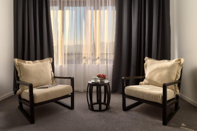 اتاق سوپریور, Atrium