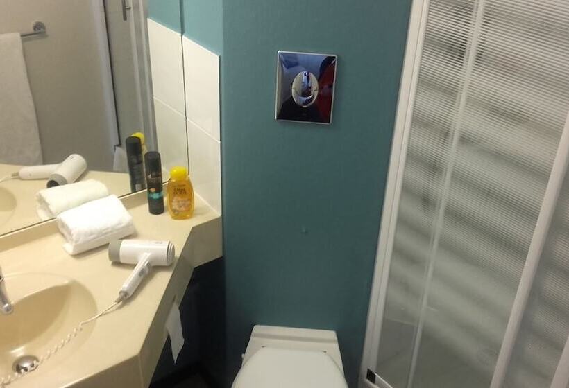 חדר סטנדרט, Brit Hotel La Rochelle Périgny