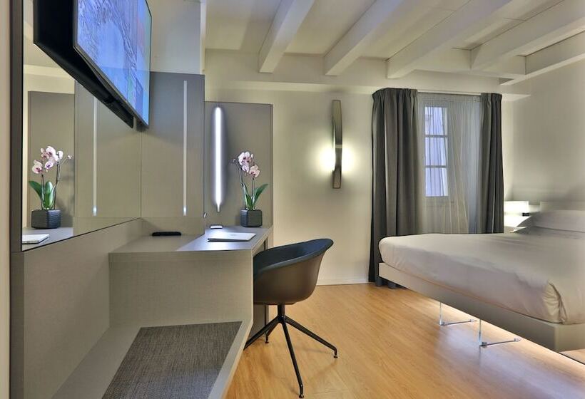 اتاق استاندارد, Urban Hotel Design