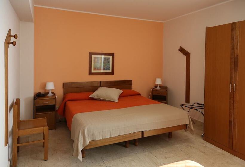 اتاق استاندارد چهار تخته, Villa Mater