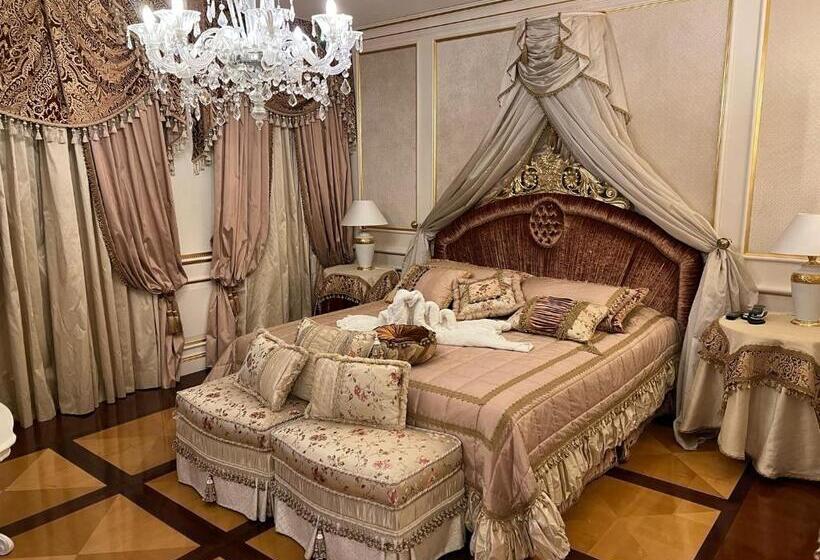 Президентский Люкс, Villa Pigalle