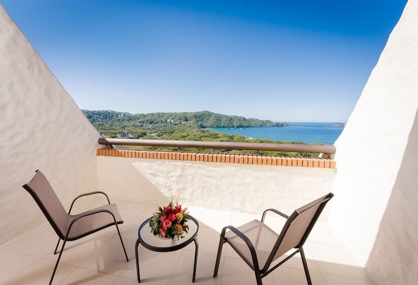 اتاق لوکس با تخت بزرگ, Villas Sol Beach Resort