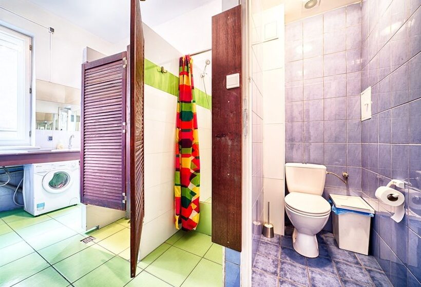 اتاق استاندارد با سرویس بهداشتی مشترک, Old Town Kanonia Hostel & Apartments