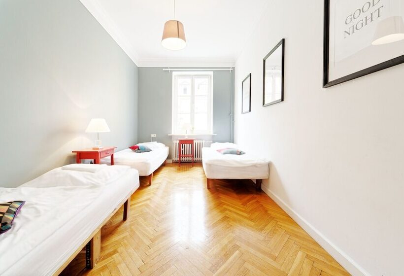 Апартаменты Basic 1 Спальня, Old Town Kanonia Hostel & Apartments