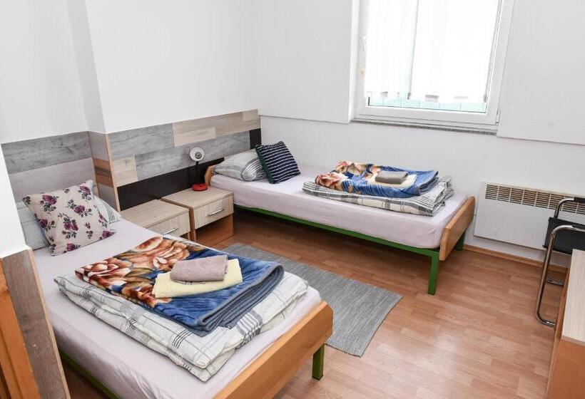 اتاق استاندارد, Sobe Sa Kupatilom Jajce