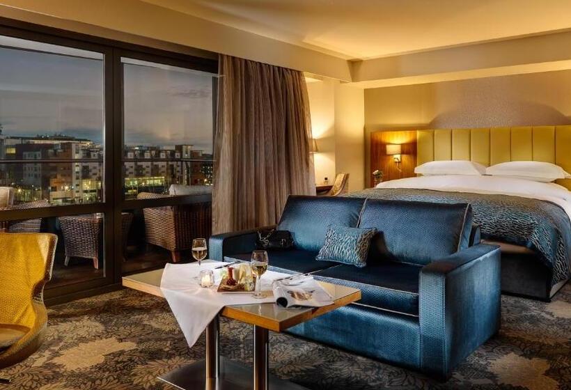 سوییت جونیور با بالکن, Limerick Strand