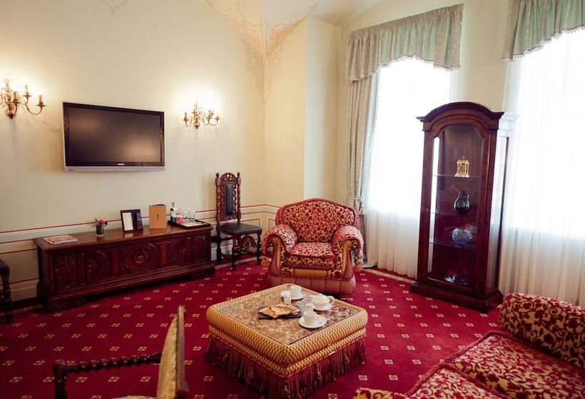 سوییت, Opera Hotel   The Leading Hotels Of The World