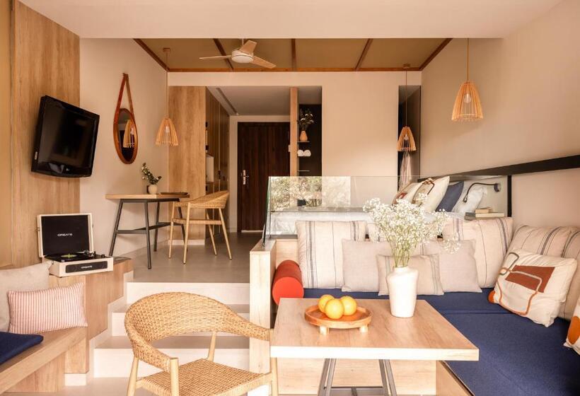 전망 주니어 스위트, Zel Costa Brava