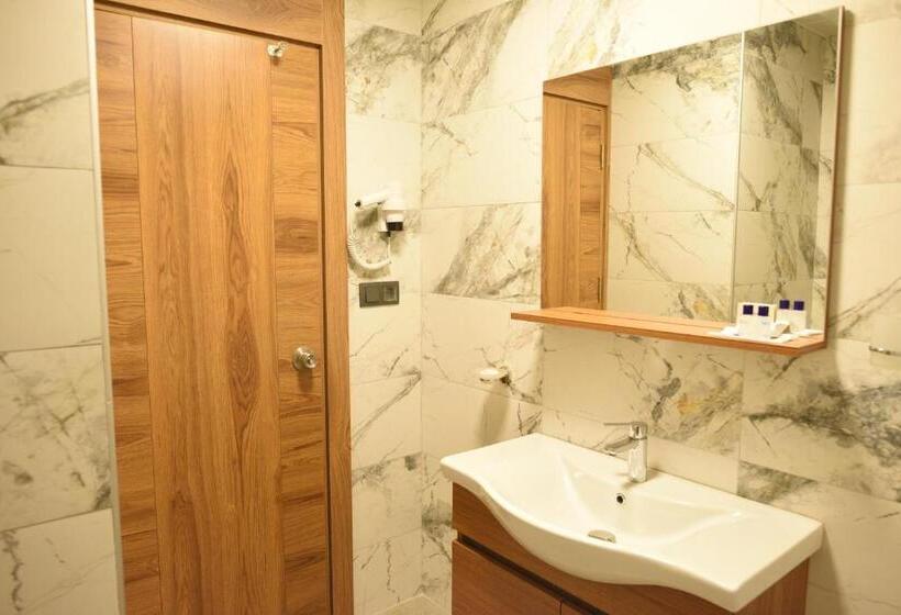 Номер Стандарт Вид на Бассейн, Fatih Hotel Kleopatra