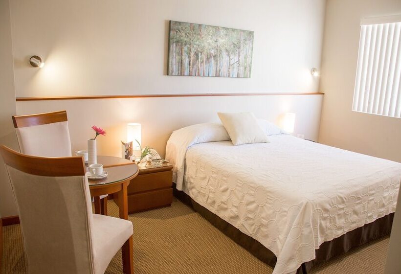 Полулюкс, Park Suites