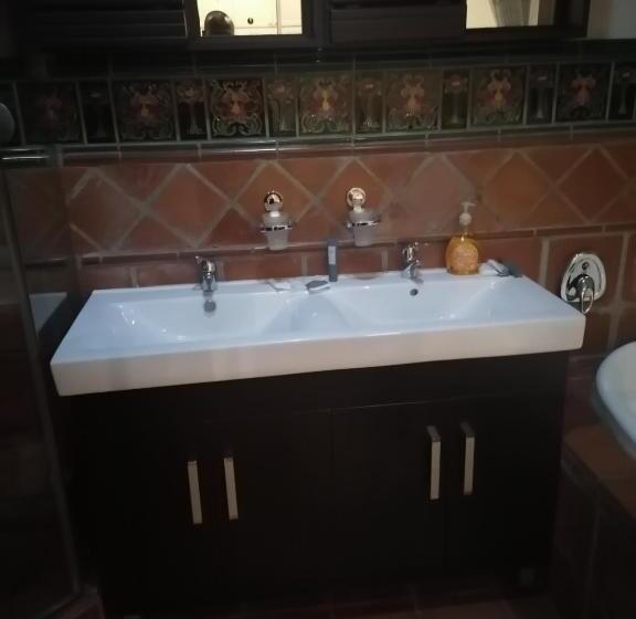 חדר משפחתי דלוקס, 180 On Anderson Guest House