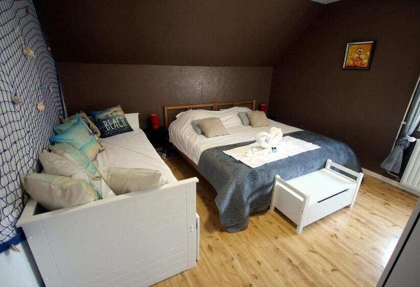 Standard room with outdoor bath, Chambre D Hôte Blankenberge