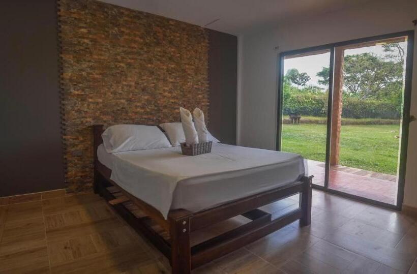 Номер Стандарт Трехместный, Finca Hotel Mirador Del Bambú