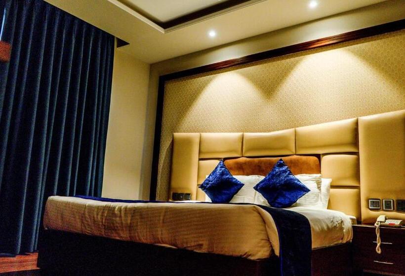 디럭스 룸, Justa Palampur Resort & Convention Centre