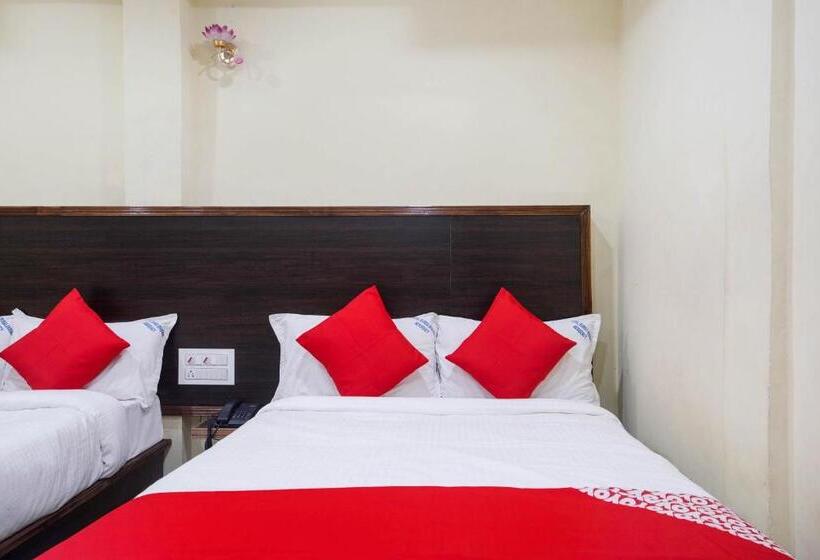 スイート, Durga Bhavani Residency