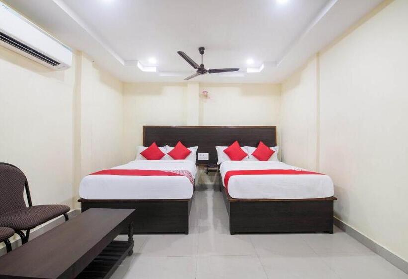 スイート, Durga Bhavani Residency