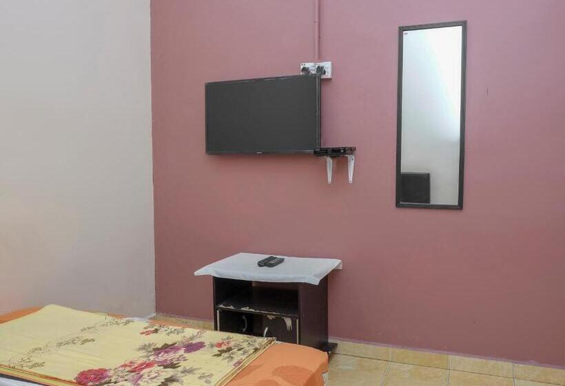 Номер Стандарт, Spot On 90144 Corridor Hotel 1