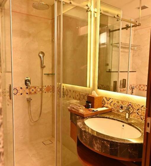 Quarto Superior, Pristine Hotel, Varanasi
