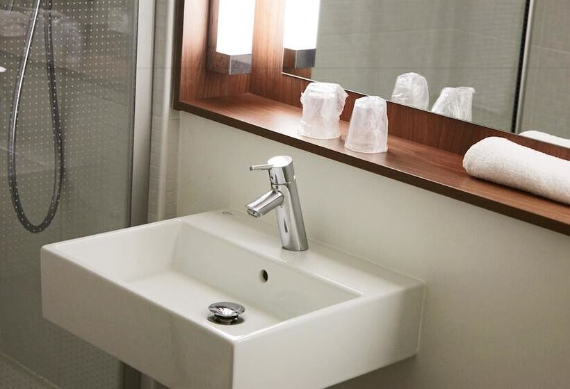 Номер Superior, Campanile Villejust Za Courtaboeuf