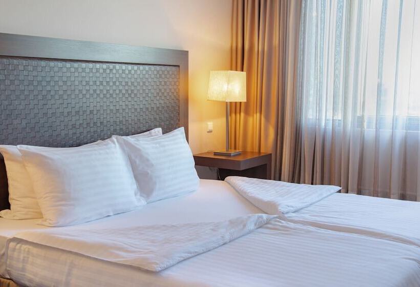 Номер Superior Вид на Город, Metropolitan Hotel Sofia, A Member Of Radisson Individuals