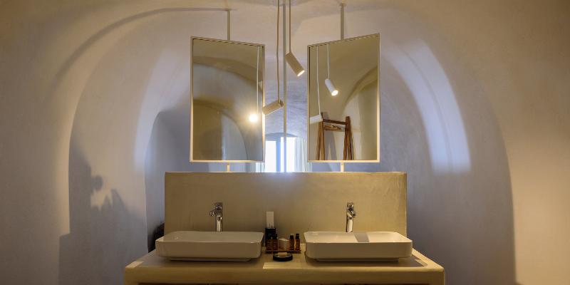 سوییت سوپریور, Nefeles Luxury Suites