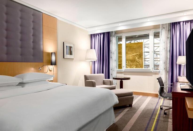 Номер Клуб, Sheraton Brussels Airport