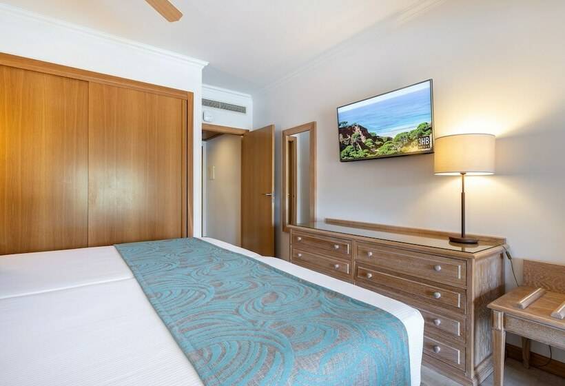 Семейный Номер Вид на Бассейн, 3hb Guarana - All Inclusive