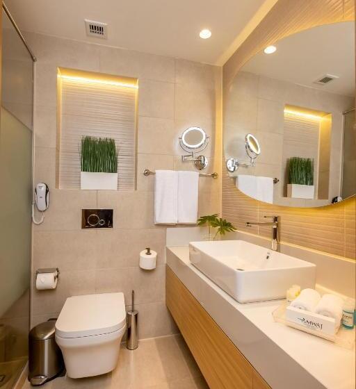 جناح مزود بجاكوزى, Amwaj Oyoun Resort & Casino
