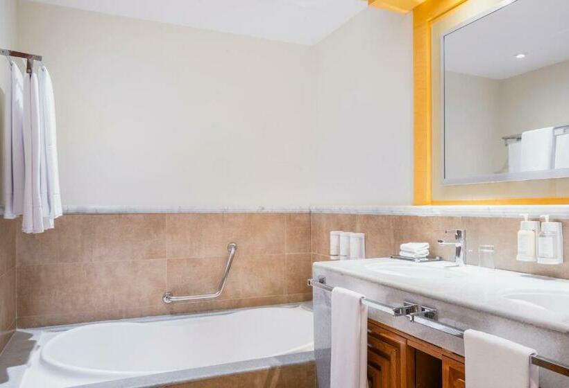 سوییت جونیور, Iberostar Selection Rose Hall Suites