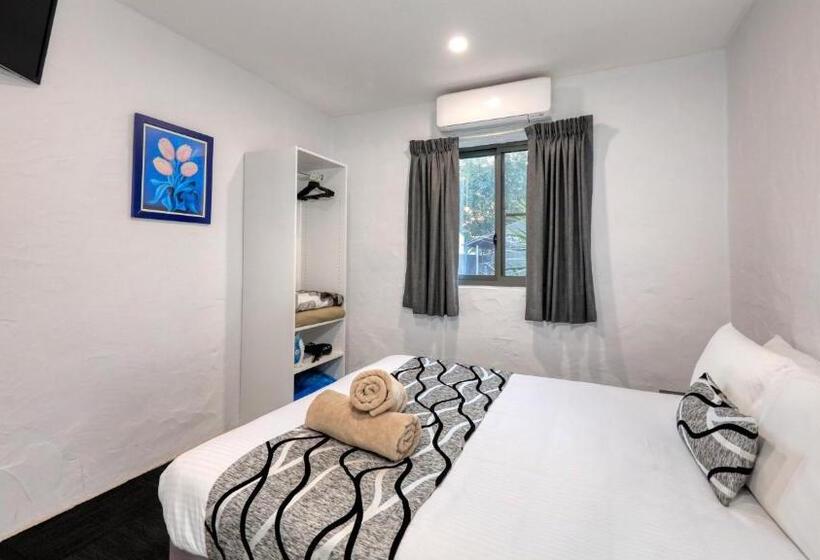 패밀리 룸, Parkes Federation Motel