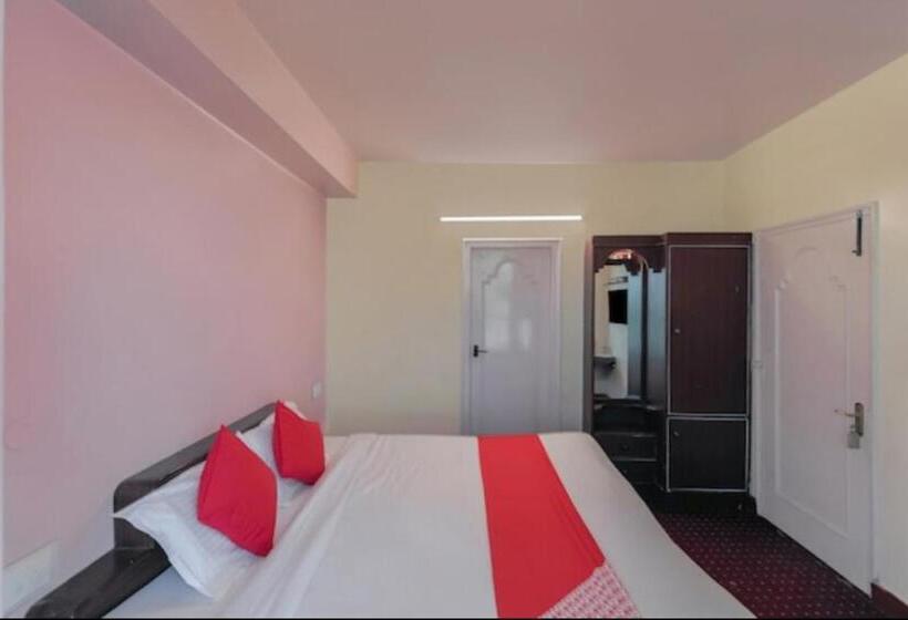 Quarto Economy, The Boho Near Mall