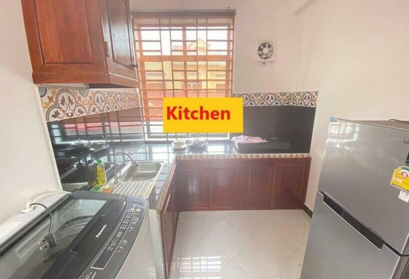 آپارتمان 1 خوابه با بالکن, Khun Pich Apartments