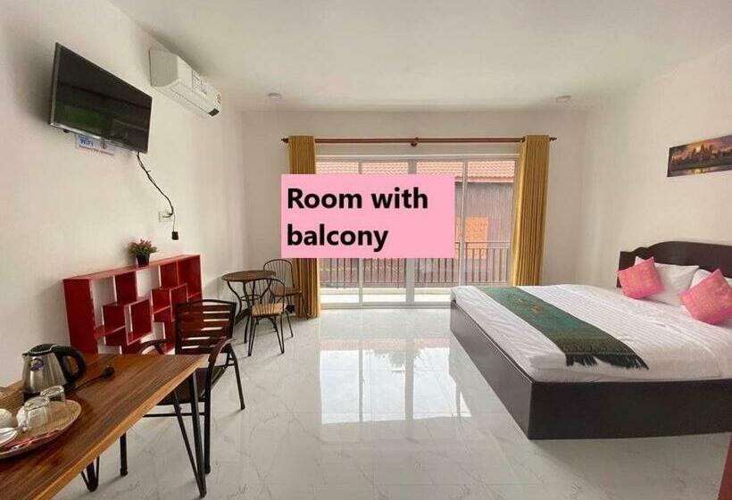 آپارتمان 1 خوابه با بالکن, Khun Pich Apartments