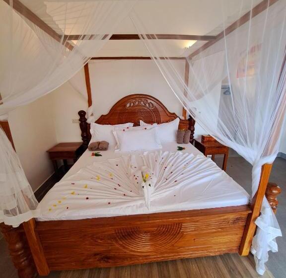 اتاق لوکس, Mimi Na Wewe Villa