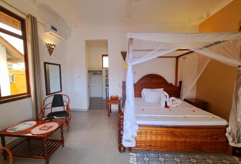 اتاق لوکس, Mimi Na Wewe Villa
