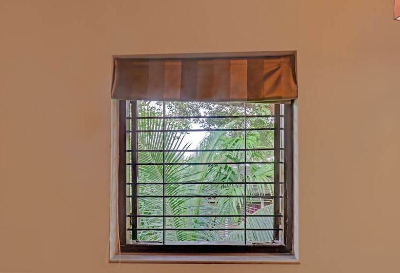 اتاق لوکس, Itsy Hotels Vailankanni Natures Inn