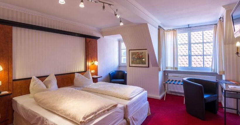 Номер Стандарт, Gästehaus Plönlein   Hotel Goldener Hirsch Rothenburg