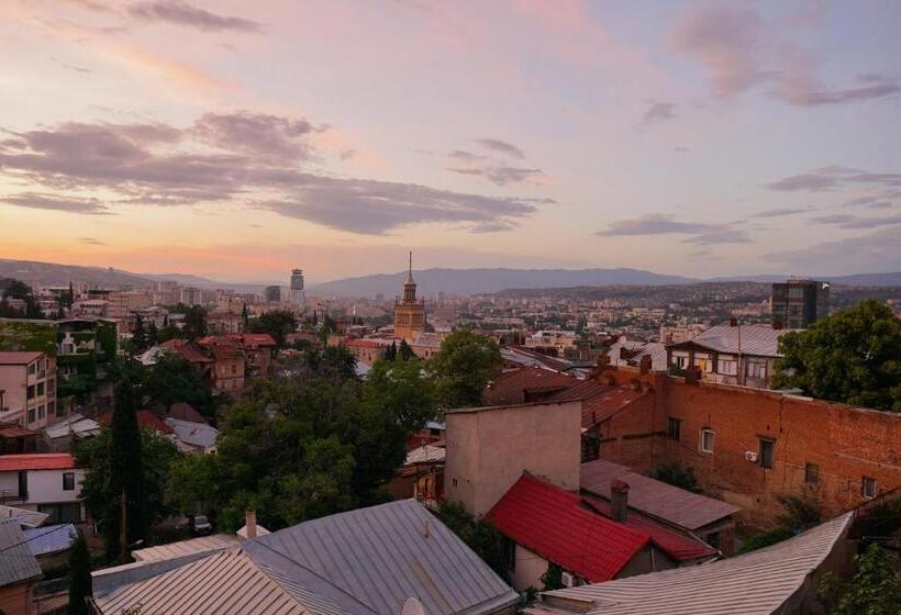 آپارتمان سوپریور 1 خوابه, Honeymoon Apartments In Old Tbilisi