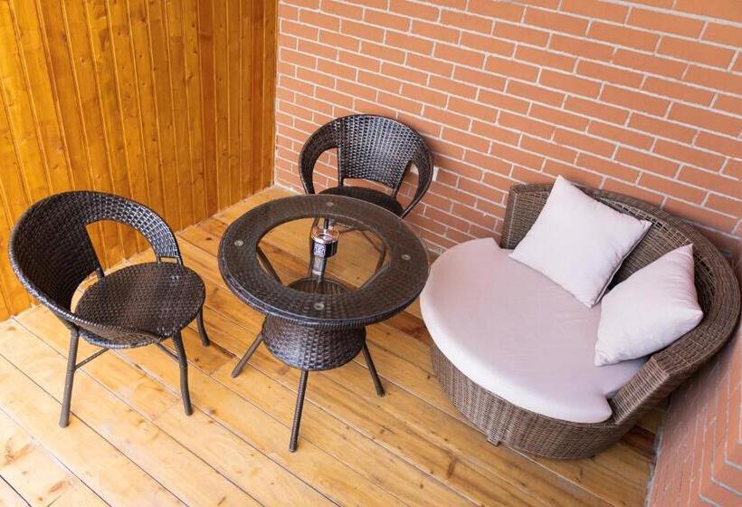 آپارتمان سوپریور 1 خوابه, Honeymoon Apartments In Old Tbilisi
