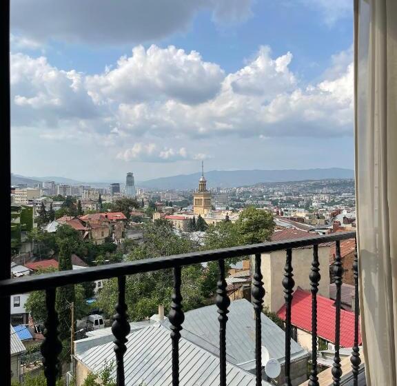 آپارتمان سوپریور 1 خوابه, Honeymoon Apartments In Old Tbilisi