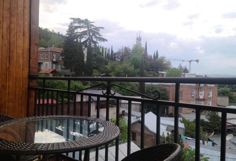 آپارتمان لوکس 1 خوابه, Honeymoon Apartments In Old Tbilisi