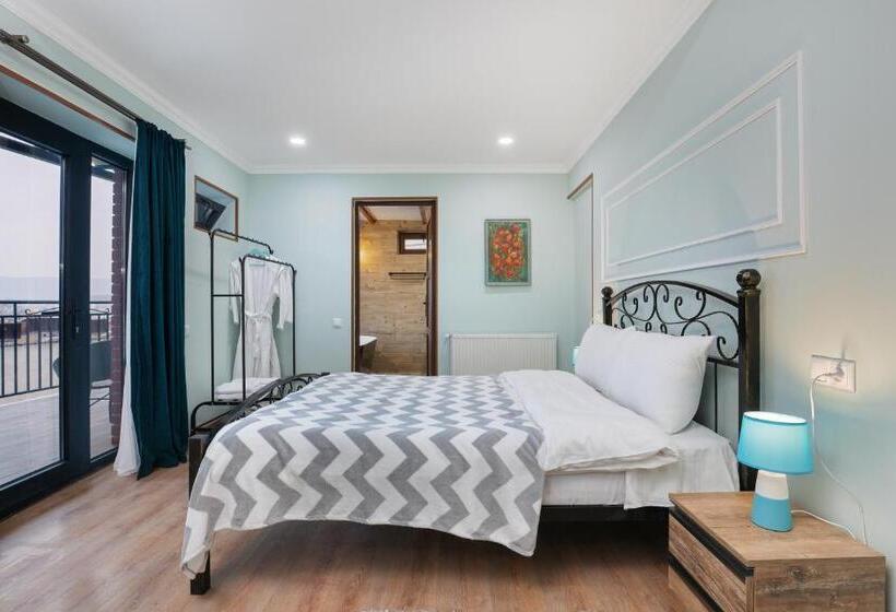 آپارتمان 1 خوابه با تراس, Honeymoon Apartments In Old Tbilisi