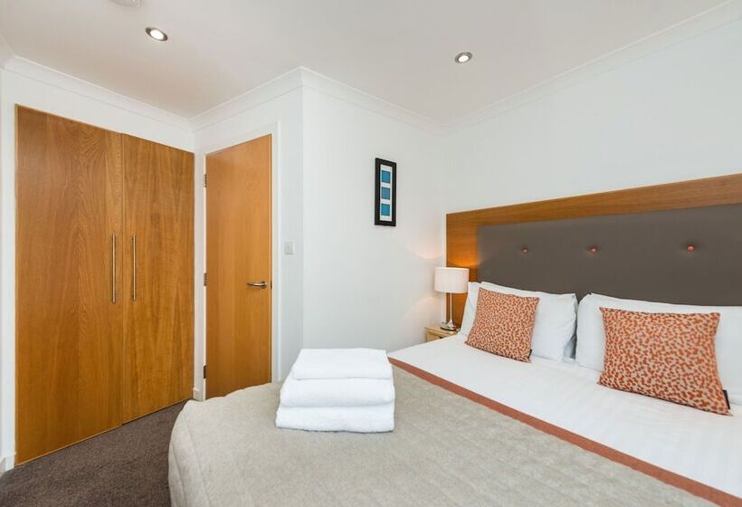 Апартаменты 1 Спальня, Fountain Court Apartments   Harris