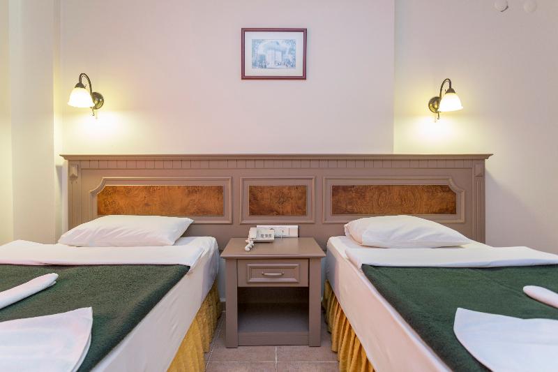 דירת חדר, Club Amaris Apartment