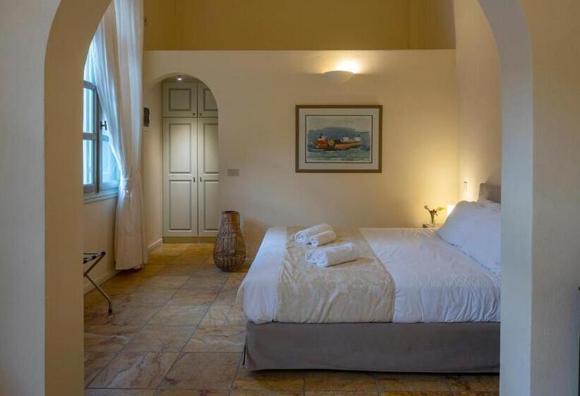 سوییت, Aria Lito Mansion