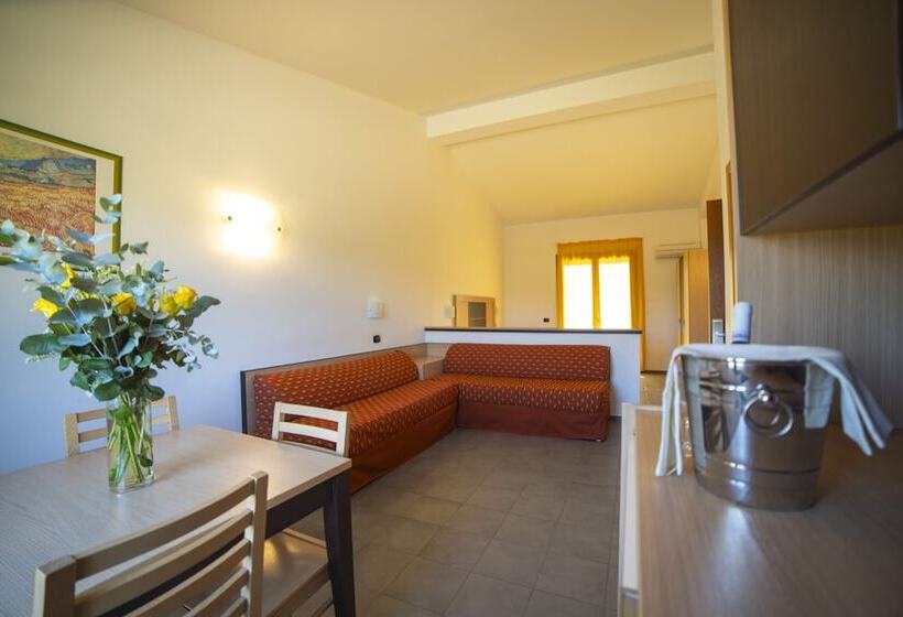اتاق کلاسیک چهارنفره, Voi Baia Di Tindari Resort
