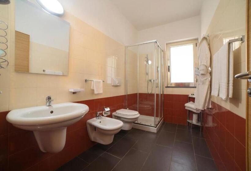 اتاق سوپریور چهار تخته, Voi Baia Di Tindari Resort